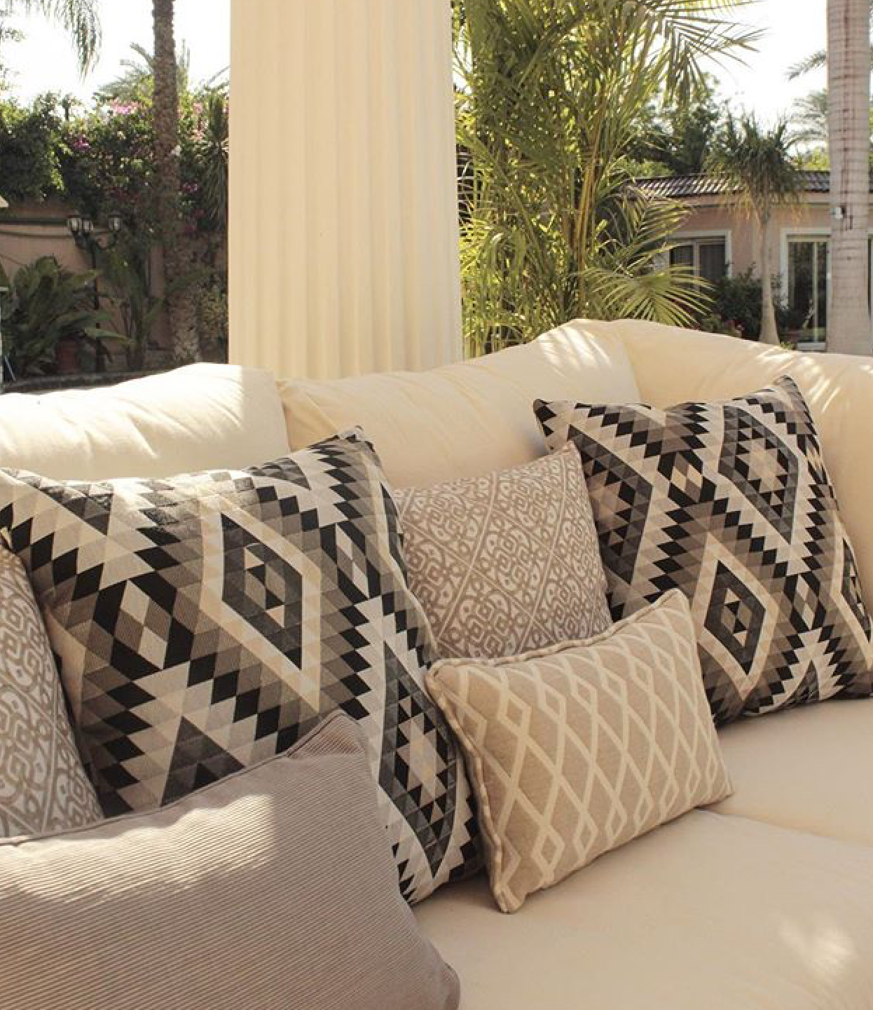 5F6E14E1-DC0B-497F-813E-E0EFEB03F780