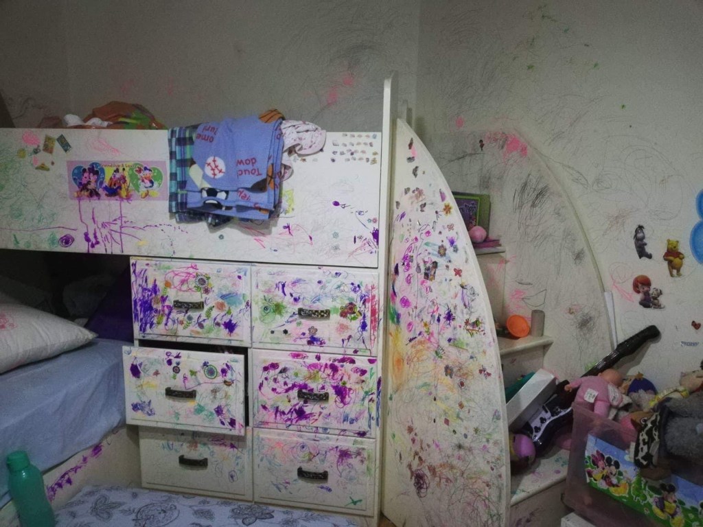 The Ugly Truth: Real Homes,Real Mothers, Real Mess… Real&nbsp;Solutions