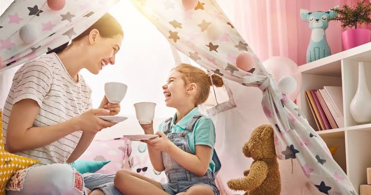 How Can Play Help You Deal With Your Parenting Challenges ? A Talk With The Playful Parenting Coach Merhan&nbsp;Moustafa